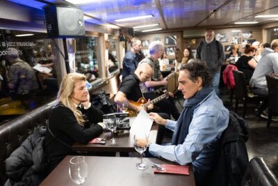Jazz Boat: Popular LIVE JAZZ dinner cruise