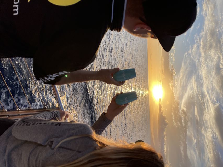 Kaanapali: Sunset Dinner Catamaran Cruise With Drinks - What the 150-minute schedule feels like