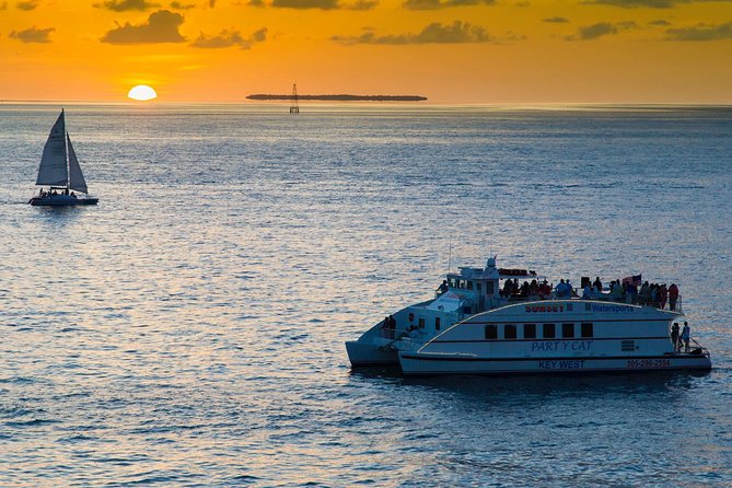Key West Sunset Cruise: Dinner, Live Music & Drinks Included - Drinks included, premium drinks extra