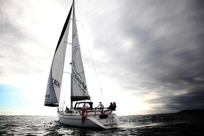 Knysna Sunset Sailing Cruise, Light Dinner & Bubbly - How reliable is the sunset timing?