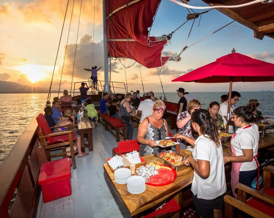 Koh Samui: Red Baron Romantic Sunset Dinner Cruise - Practical ways to make the cruise better