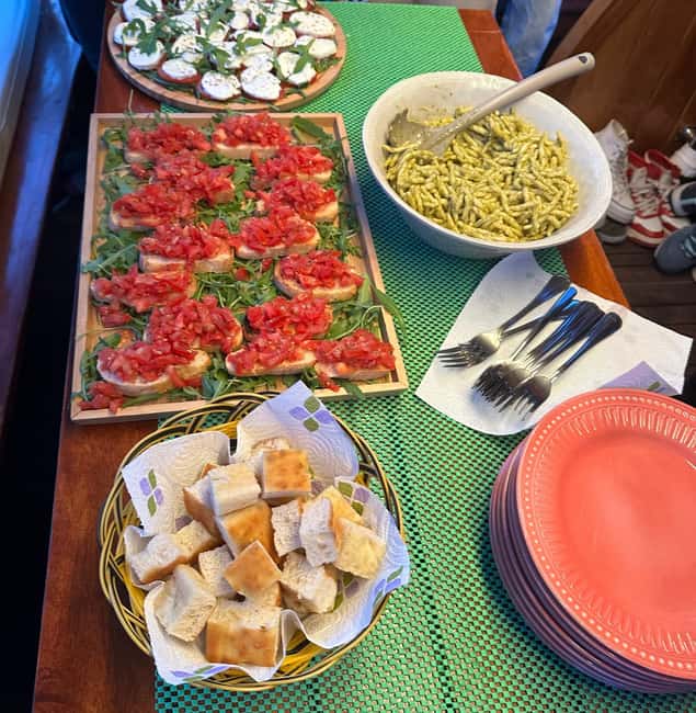 La Spezia. Sunset Aperitif and Dinner on the Boat - What makes this sunset cruise worth considering