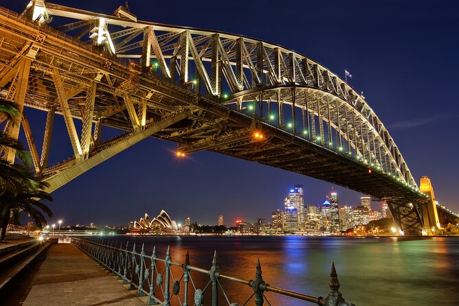 Latino Dinner Cruise on Sydney Harbour - Staff and organization