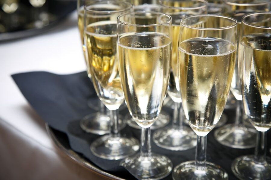 London: River Thames Dinner Cruise with Live Jazz - The second music set and a chance to dance