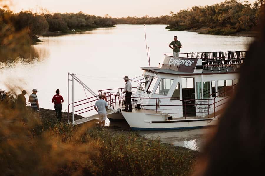 Longreach: Drover's Sunset Cruise & Outback Dinner & Show - A calm start beside the Thomson River