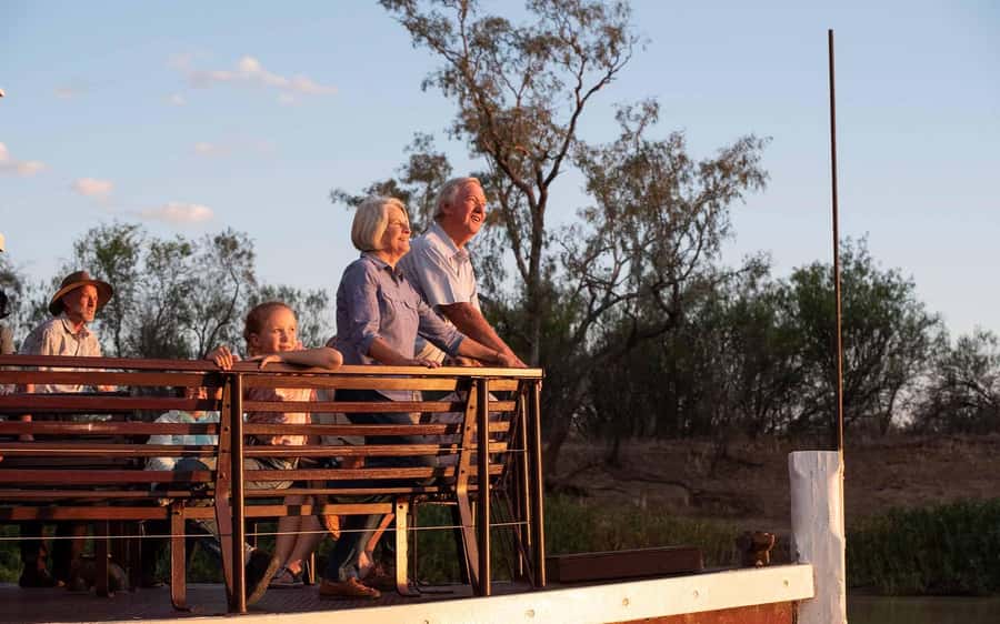 Longreach: Sunset Paddlewheeler Cruise, Show and Dinner - What the Thomson Belle cruise is really like