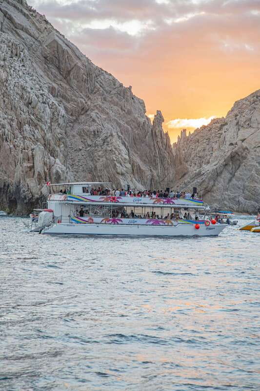 Los Cabos: Sunset Fajitas Dinner Cruise on Cabo Escape - The 75-minute cruise around Cabo’s famous rock formations