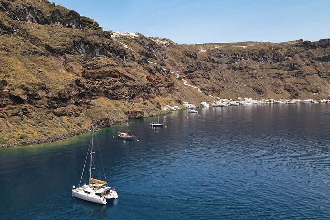 Luxury Santorini Sunset Cruise: Dinner, BBQ, Open Bar, Transfers - Why this cruise works better than a sunset dinner on land