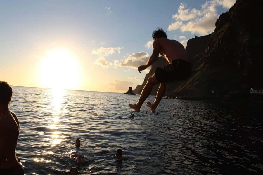 Madeira: Sunset Dinner Cruise - Key points to know before booking