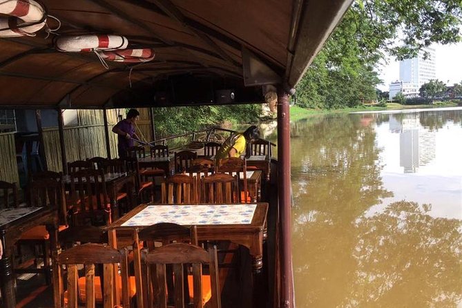 Magical Evening Dinner Cruise on the Ping River - Drinks, cocktails, and the pace of service