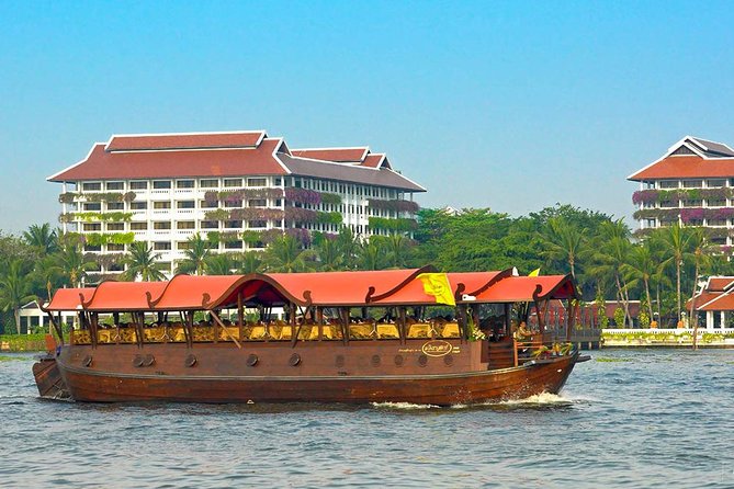 Manohra 5-Star Luxury Dinner Cruise with Pre-Canapés in Bangkok - Arriving at Anantara Riverside Bangkok Resort