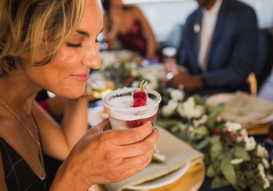 Marina Del Rey: Christmas Eve Buffet Brunch or Dinner Cruise - The dinner menu and its holiday strengths