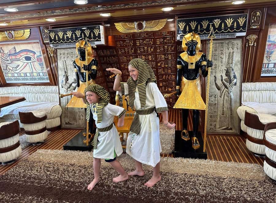 Marsa Alam: Nefertari Sunset Turtle Bay Cruise with Dinner - From Port Ghalib to Marsa Mubarak
