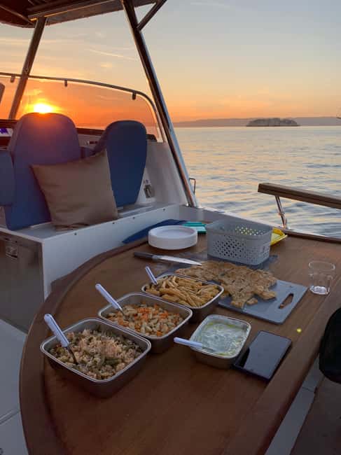Marseille: Sunset Boat Cruise with Dinner and Drinks - Why this sunset cruise works so well in Marseille
