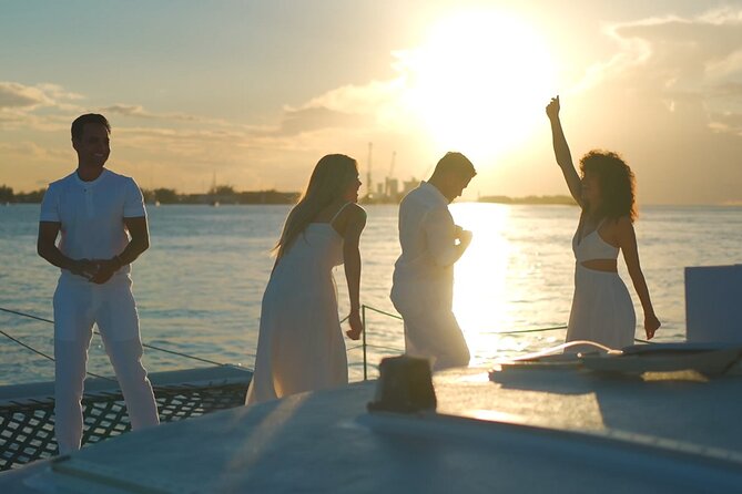 Nassau: Sunset Dinner Cruise - Paradise Island Harbor, Atlantis, and the first stretch of sailing