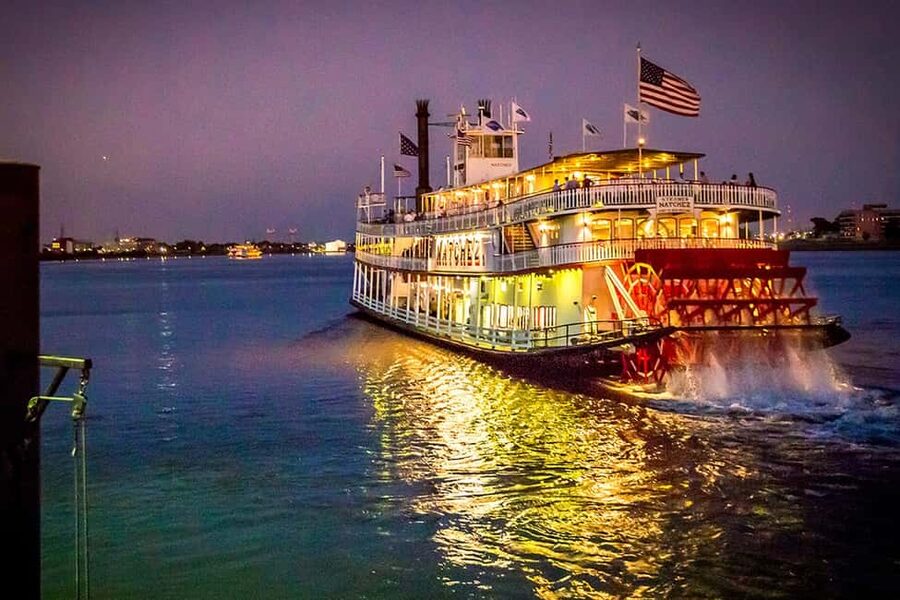 New Orleans: Evening Steamboat Jazz Cruise + Optional Dinner - The Dukes of Dixieland bring the New Orleans sound