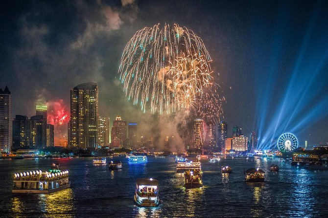 New Year Party : Chao Phraya Princess Dinner Cruise at Bangkok Admission Ticket - Why a Chao Phraya New Year cruise is special