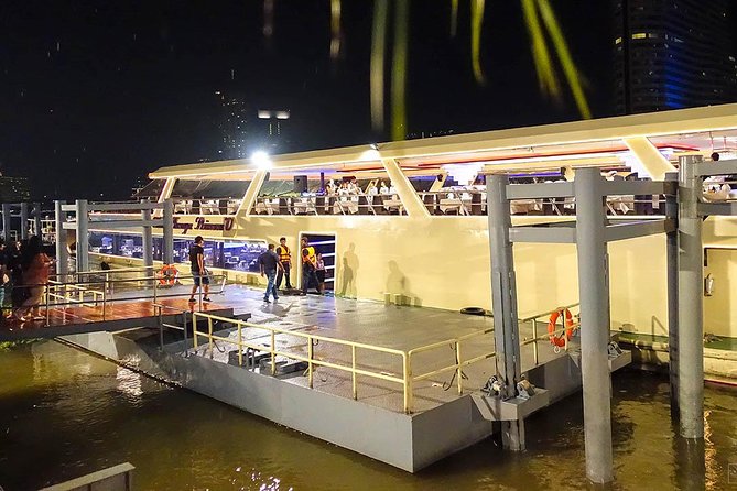New Year Party : Chao Phraya Princess Dinner Cruise at Bangkok Admission Ticket - Landmark views from the Chao Phraya