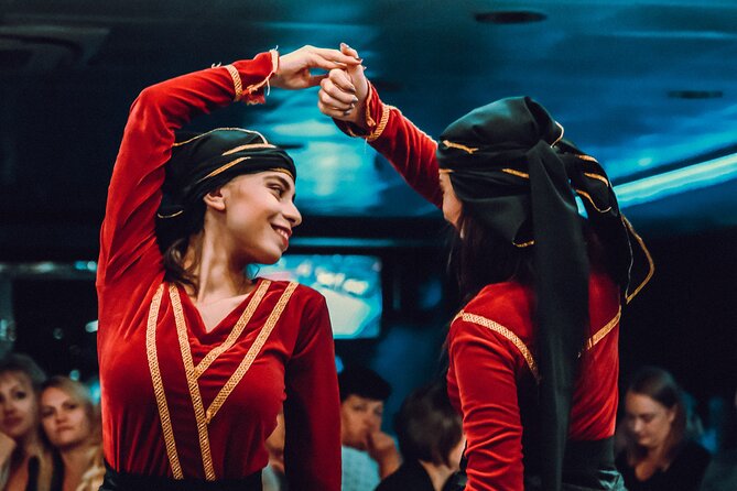 New Year's Party on the Bosphorus Dinner Cruise - Turkish food, drinks, and what to expect at the table