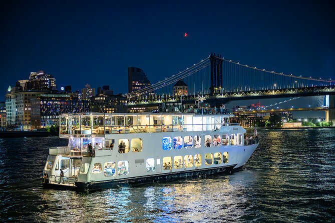 New York City Dinner Cruise on Luxury Yacht with Live Music - Key points to know before booking