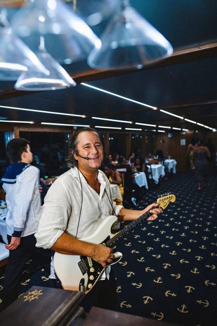 New York City: Gourmet Dinner Cruise with Live Music - A sunset cruise built around the Statue of Liberty
