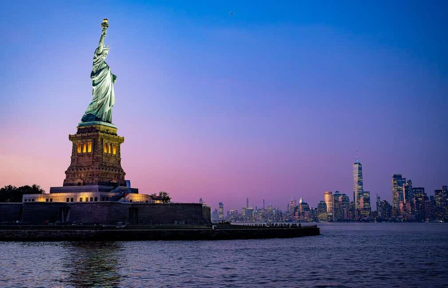 New York City: Gourmet Dinner Cruise with Live Music - Is the $145 price fair?