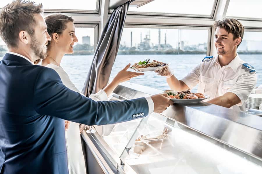 Newcastle: Harbour Dinner Cruise with Live Music - Boarding The Princess at Lee Wharf
