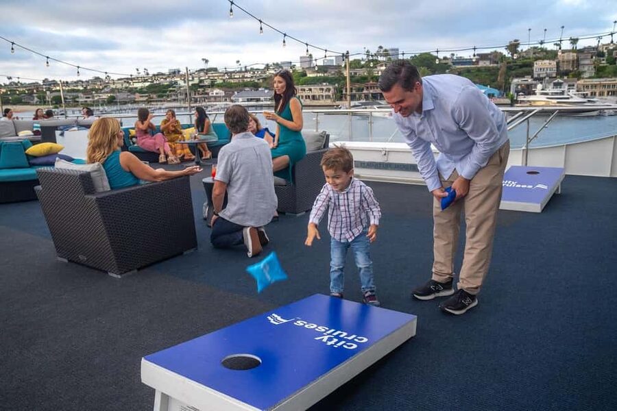Newport Beach: City Cruises Weekend Dinner Cruise with DJ - What to Wear and How to Plan the Night