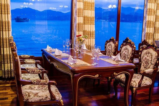 Nha Trang Sunset Cocktails and Dinner Cruise - Cocktails, canapés, and live music on Nha Trang Bay