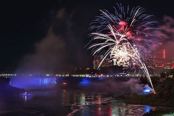 Niagara Falls Premium Night Tour: Fireworks Boat Cruise & Dinner - Fireworks, timing, and the order of stops