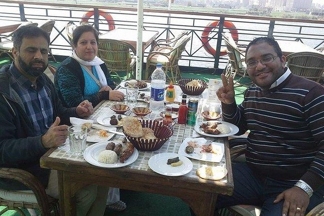 Night Dinner Nile cruise with belly dancer and folklore show - Is $8 genuinely good value?