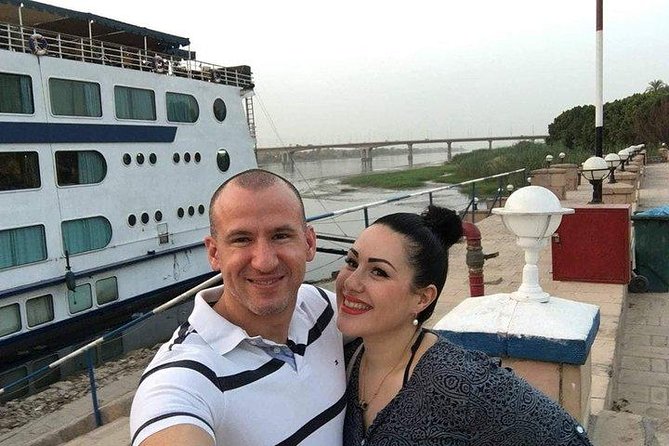 Night Dinner Nile cruise with belly dancer and folklore show - Who should book this Cairo night out?