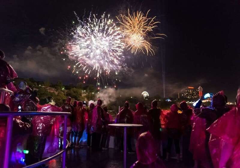 Night on Niagara Walking Tour with Fireworks Cruise + Dinner - The 40-minute Hornblower fireworks cruise