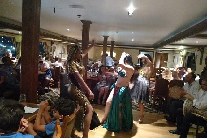 night-tour Nile dinner cruise with open buffet and belly dancer - Belly dancing, Tanoura spinning, and live singers