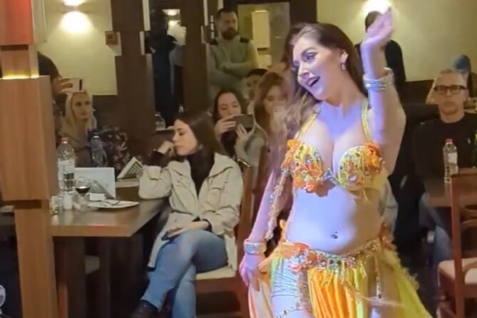 Nile Dinner Cruise in Cairo With Belly Dancing and Transfer - The guides can shape the whole experience