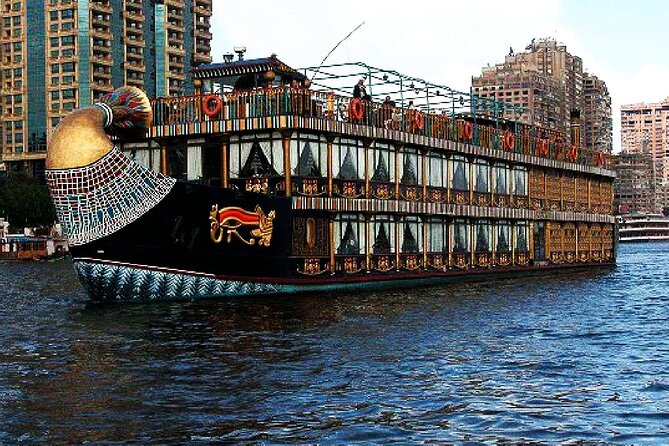 Nile Pharaoh Dinner Cruise Cairo - Arriving at the Nile Pharaoh from Cairo or Giza
