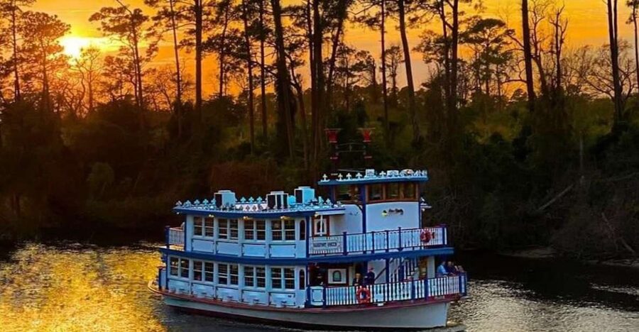 North Myrtle Beach: Dinner Cruise on a Paddle Wheel Boat - A paddlewheel boat with a calm coastal setting
