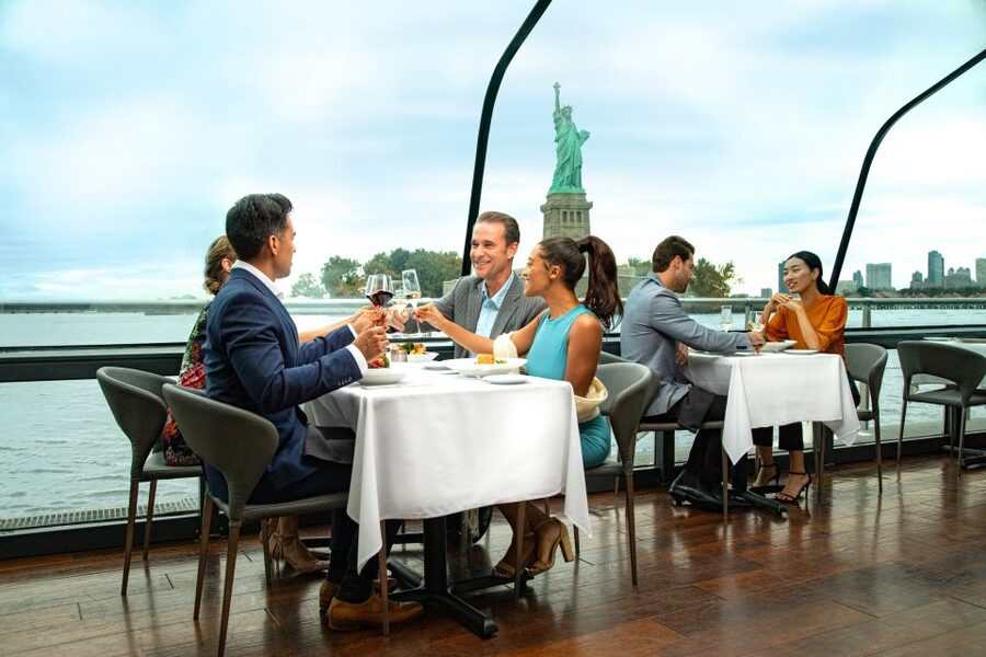 NYC: Thanksgiving Gourmet Lunch or Dinner Harbor Cruise - Following the skyline from Pier 61