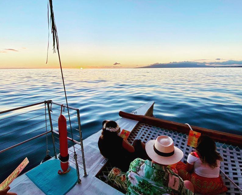 Oahu: Traditional Canoe Sunset Cruise with Dinner - Practical details before you go