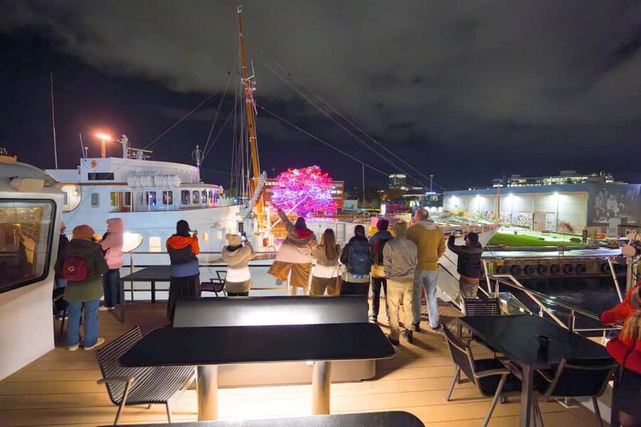 Oslo: 3-Course Dinner & Live Music Cruise on the Oslofjord - Live music and the evening mood