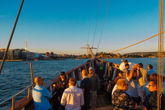Oslofjord Dinner Cruise on a sailing ship - Eating while the boat is moving