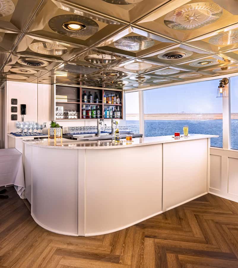 Page: Wahweap Bay Canyon Princess Yacht Dinner Cruise - The first part of the cruise: salad, bread, and Wahweap views