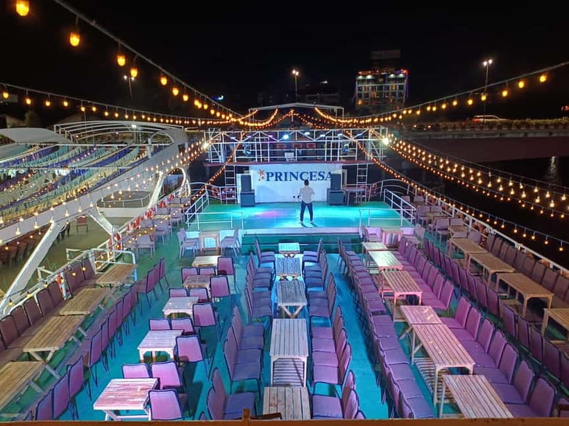Panaji: Dinner Cruise with Drinks and Live Entertainment - A Mandovi River evening with two very different moods