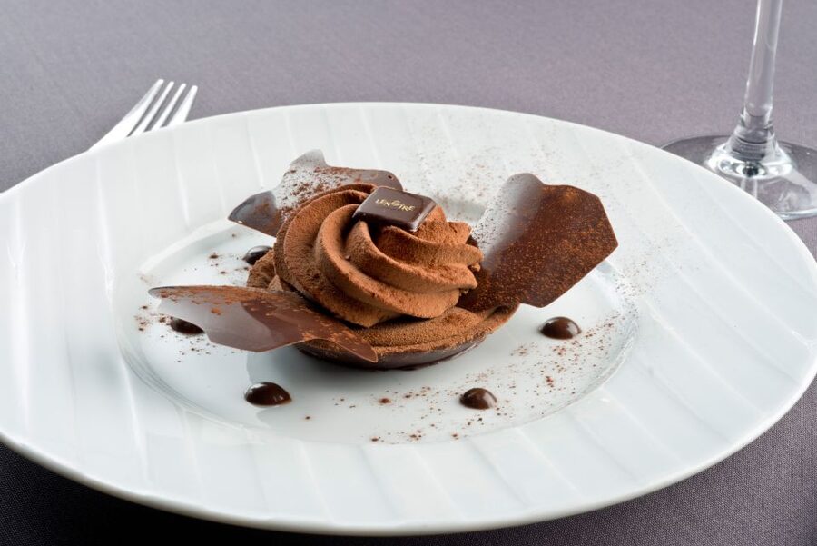 Paris: 3-Course-Dinner Cruise with Wine on the Seine River - Practical tips for a smoother evening