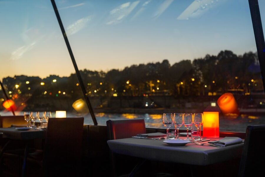 Paris: 3-Course-Dinner Cruise with Wine on the Seine River - Should you book it?