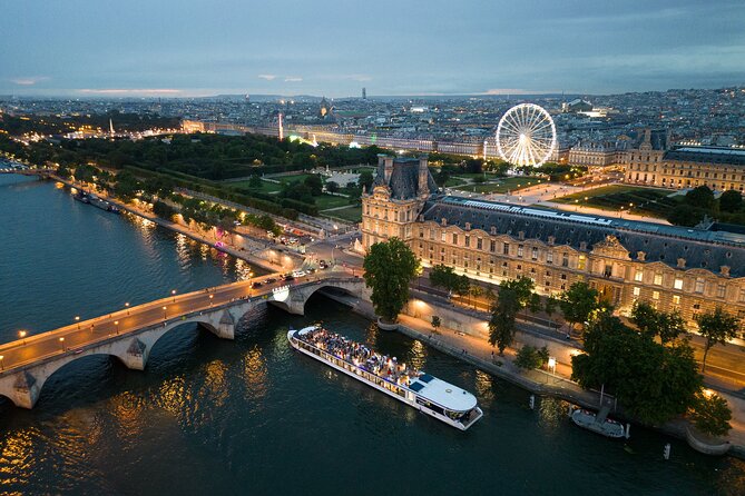 Paris Bastille Day Seine River Dinner Cruise with Fireworks - The Seine route before the fireworks