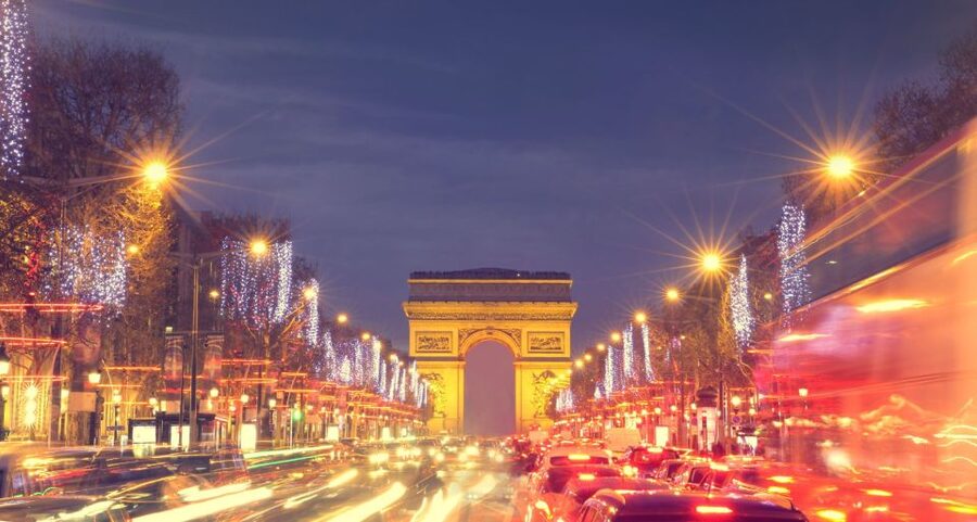 Paris: Bastille Day Special Evening Cruise - Fireworks, Eiffel Tower, and Notre-Dame