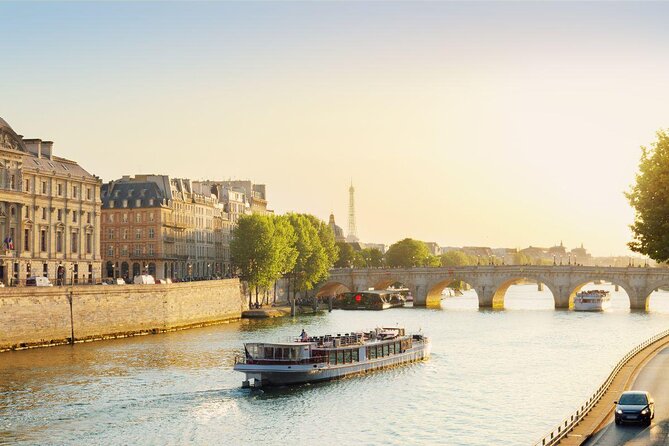 Paris Bateaux Mouches Special Bastille Day Dinner Cruise - Key points to know