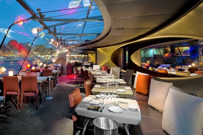Paris Dinner Cruise - Bateaux Parisien Seine River - Live music and the right kind of romance