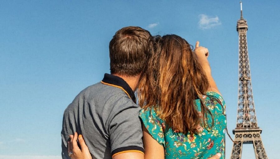 Paris: Eiffel Tower, Dinner Cruise and Moulin Rouge Show - Should you book it?
